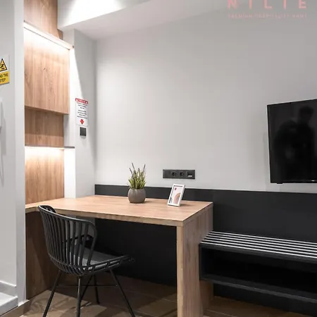 Vellow Door, Nilie Hospitality Mgmt Apartment