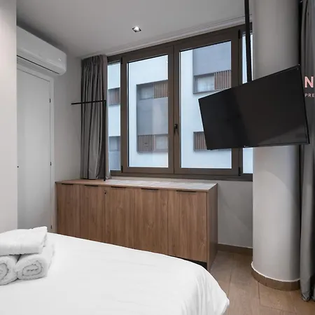 Vellow Door, Nilie Hospitality Mgmt Apartment
