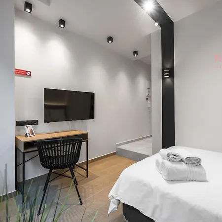 Vellow Door, Nilie Hospitality Mgmt * Thessaloniki